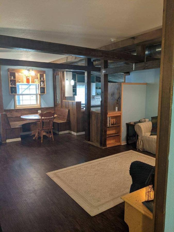 Bunkhouse Farm Stay Fort White Zewnętrze zdjęcie