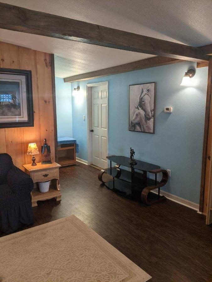 Bunkhouse Farm Stay Fort White Zewnętrze zdjęcie